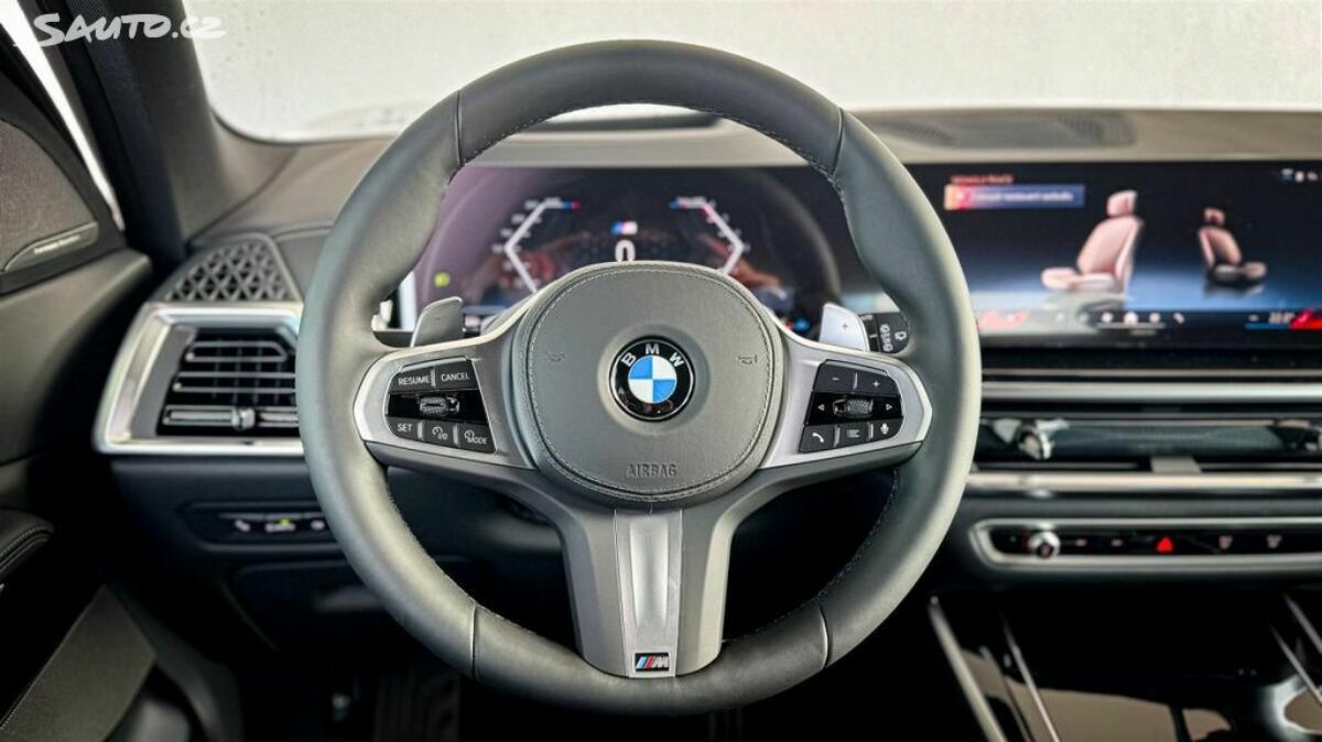 Fotografie vozu - klik pro zvětšení