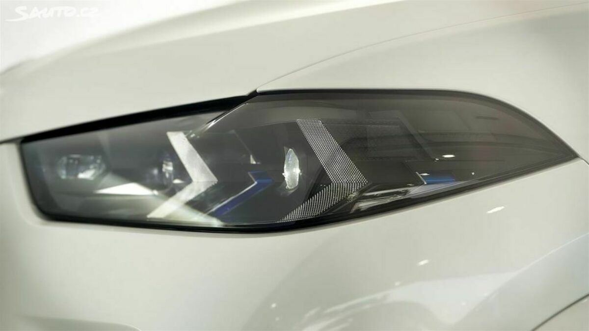 Fotografie vozu - klik pro zvětšení