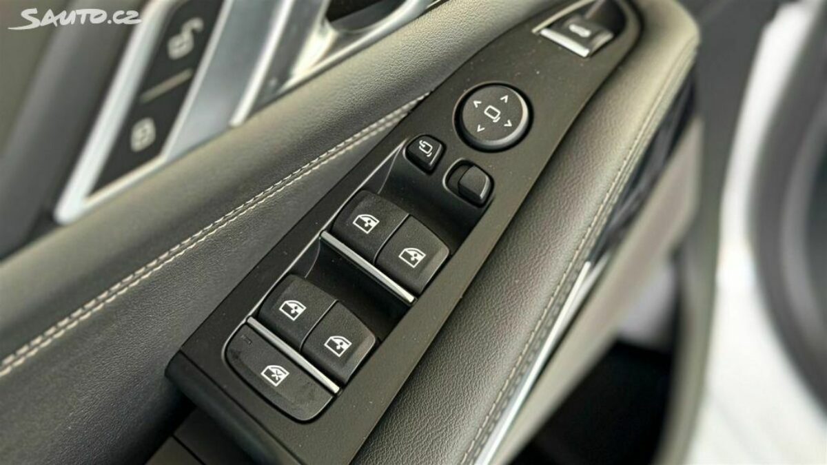 Fotografie vozu - klik pro zvětšení