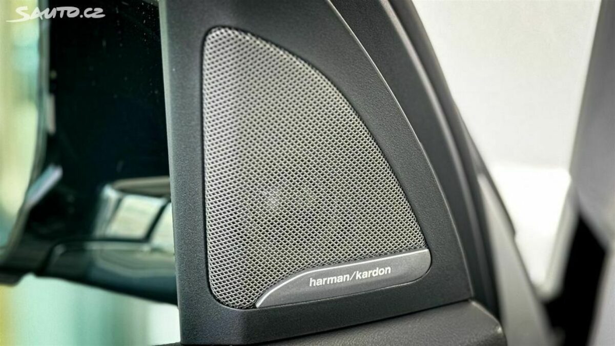 Fotografie vozu - klik pro zvětšení