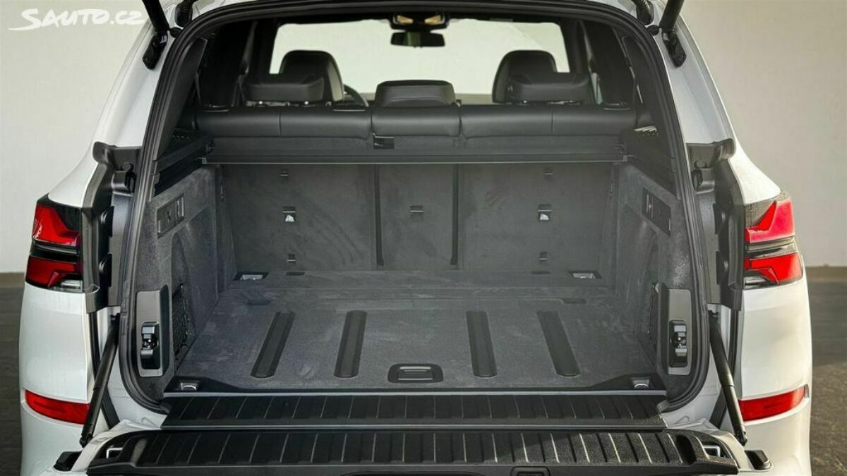 Fotografie vozu - klik pro zvětšení