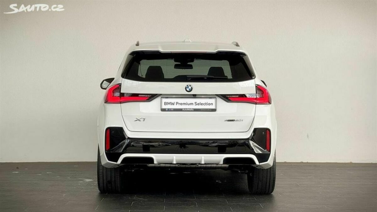 Fotografie vozu - klik pro zvětšení