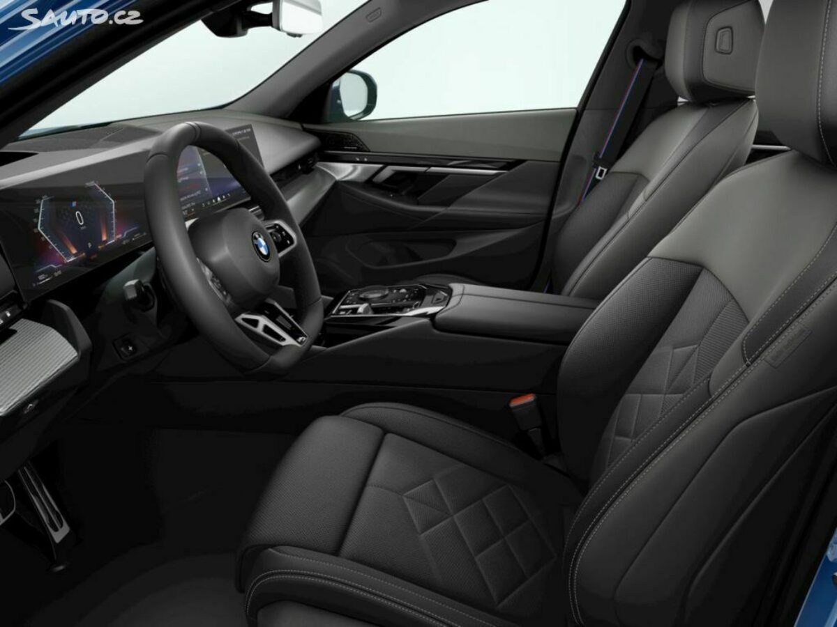 Fotografie vozu - klik pro zvětšení