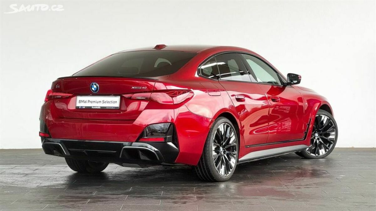 Fotografie vozu - klik pro zvětšení