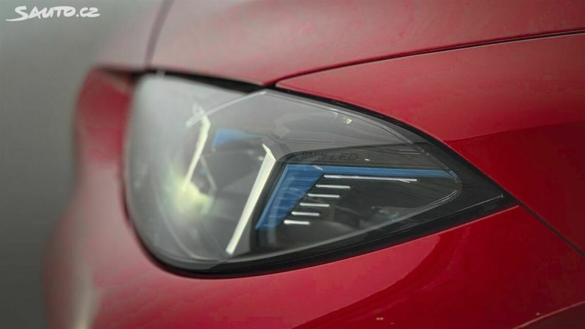 Fotografie vozu - klik pro zvětšení