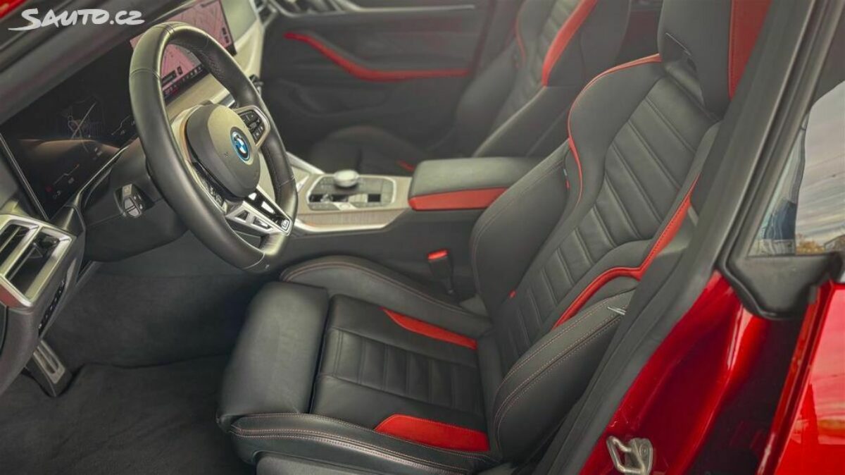 Fotografie vozu - klik pro zvětšení