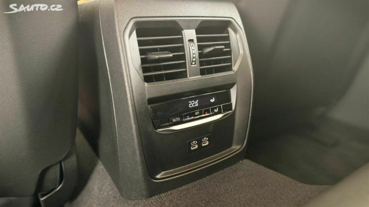 Fotografie vozu - klik pro zvětšení