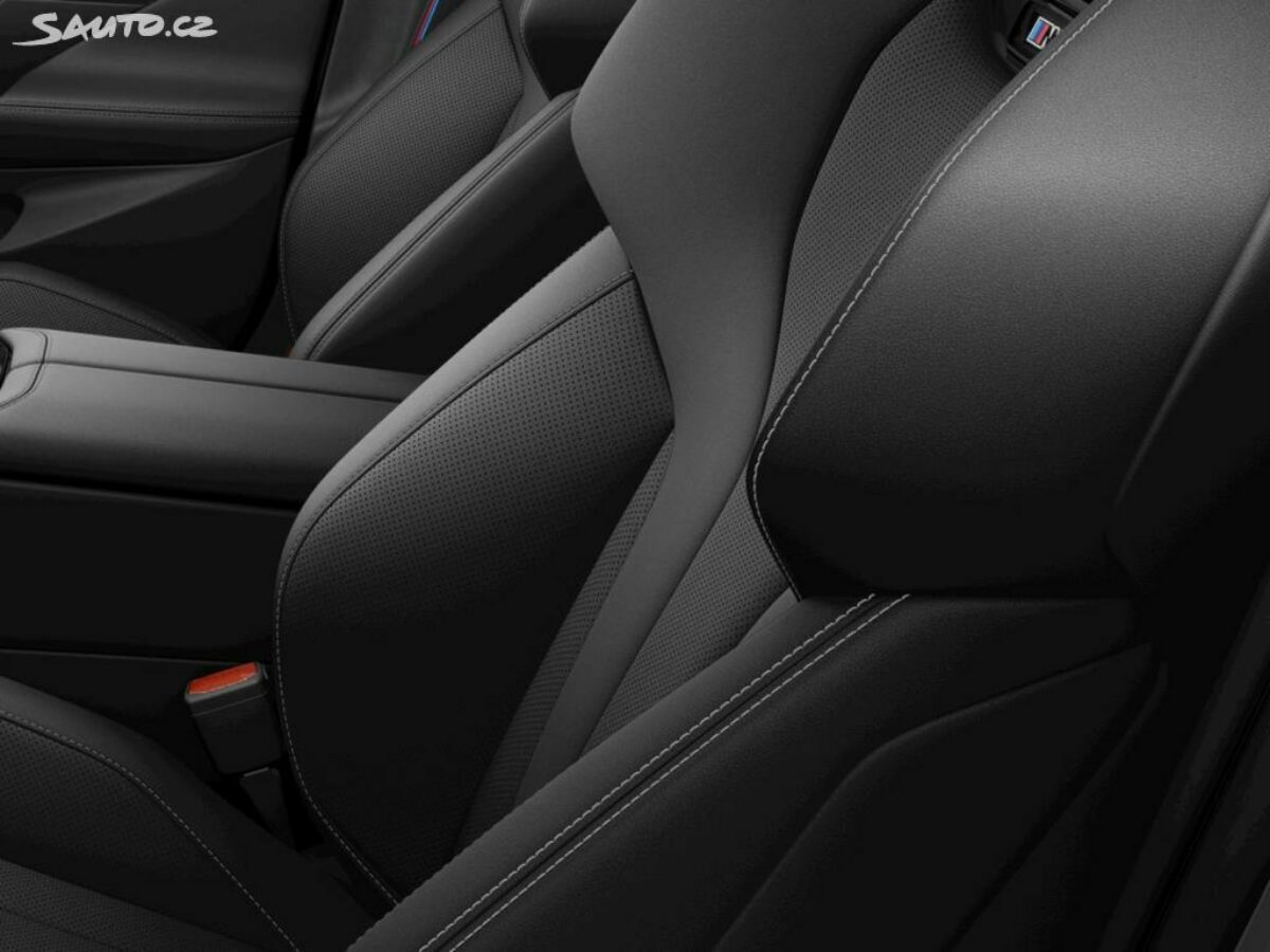 Fotografie vozu - klik pro zvětšení