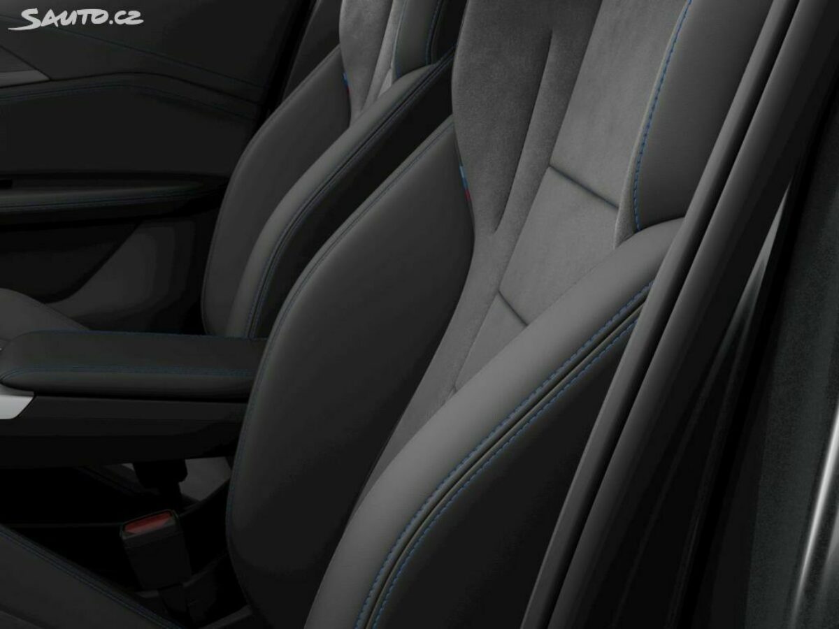 Fotografie vozu - klik pro zvětšení