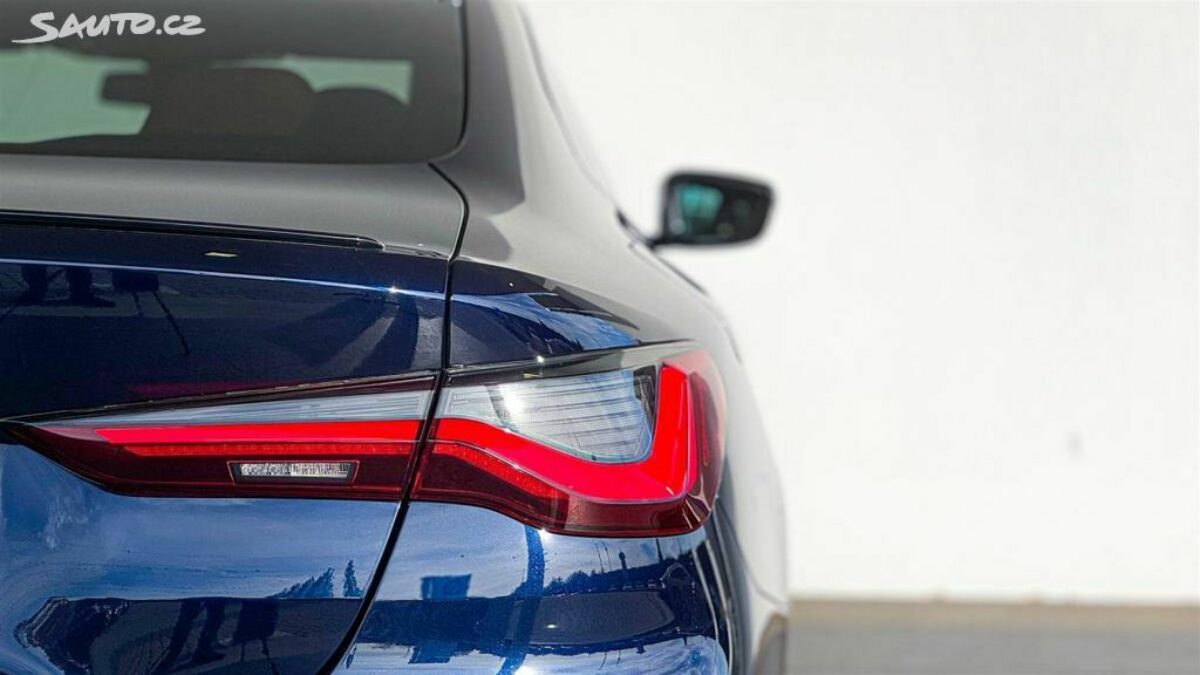 Fotografie vozu - klik pro zvětšení