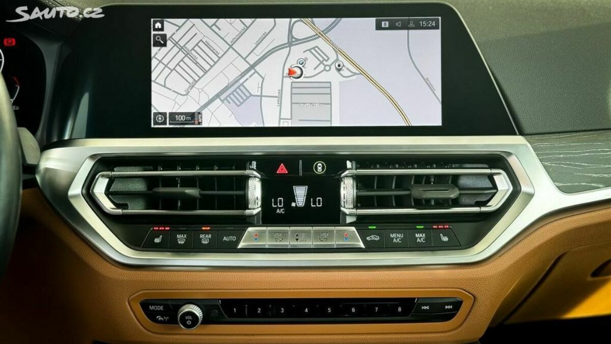 Fotografie vozu - klik pro zvětšení