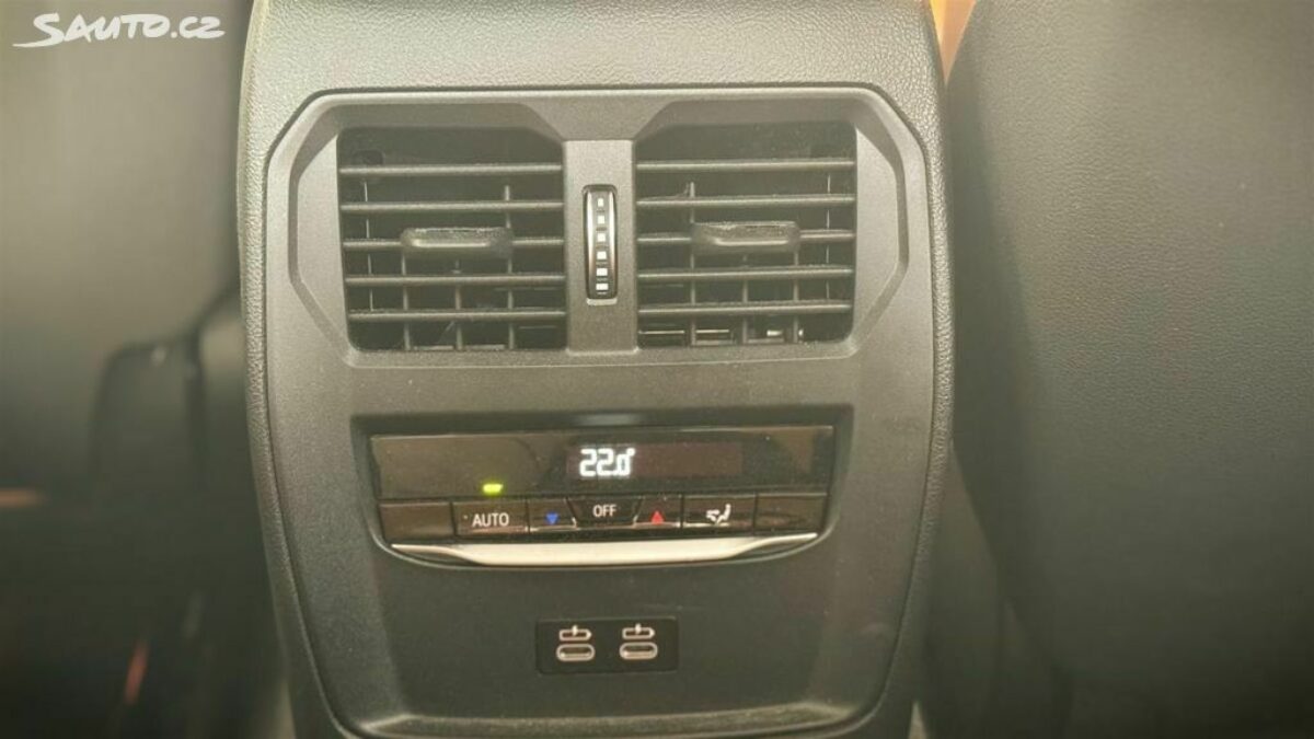 Fotografie vozu - klik pro zvětšení