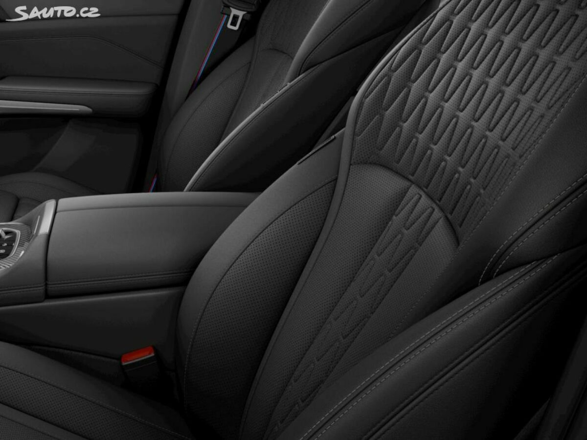 Fotografie vozu - klik pro zvětšení