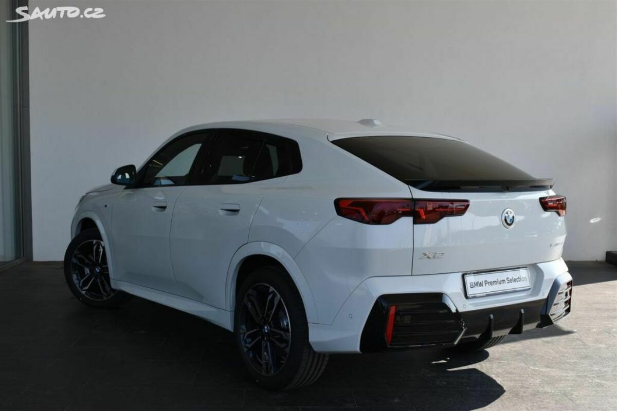 Fotografie vozu - klik pro zvětšení