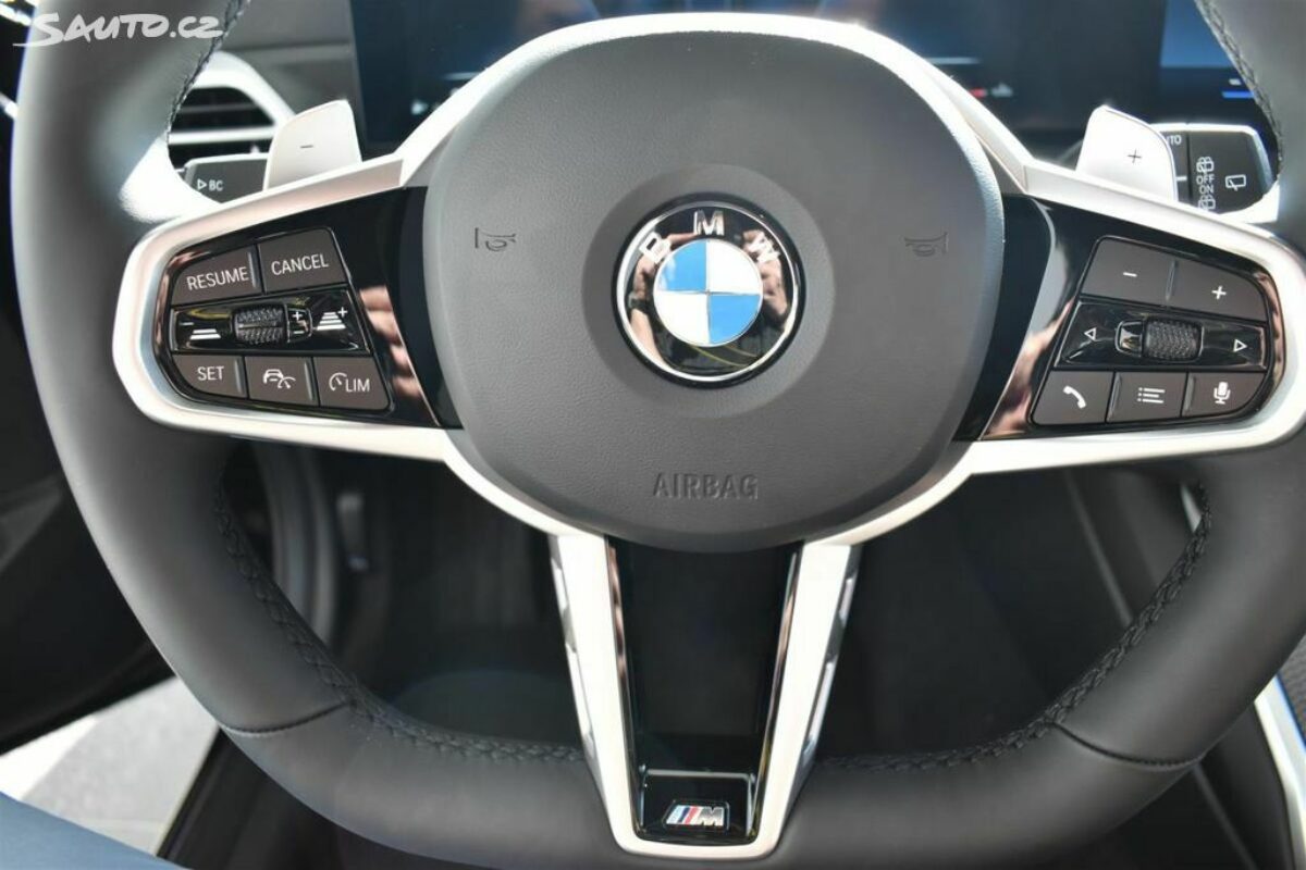 Fotografie vozu - klik pro zvětšení