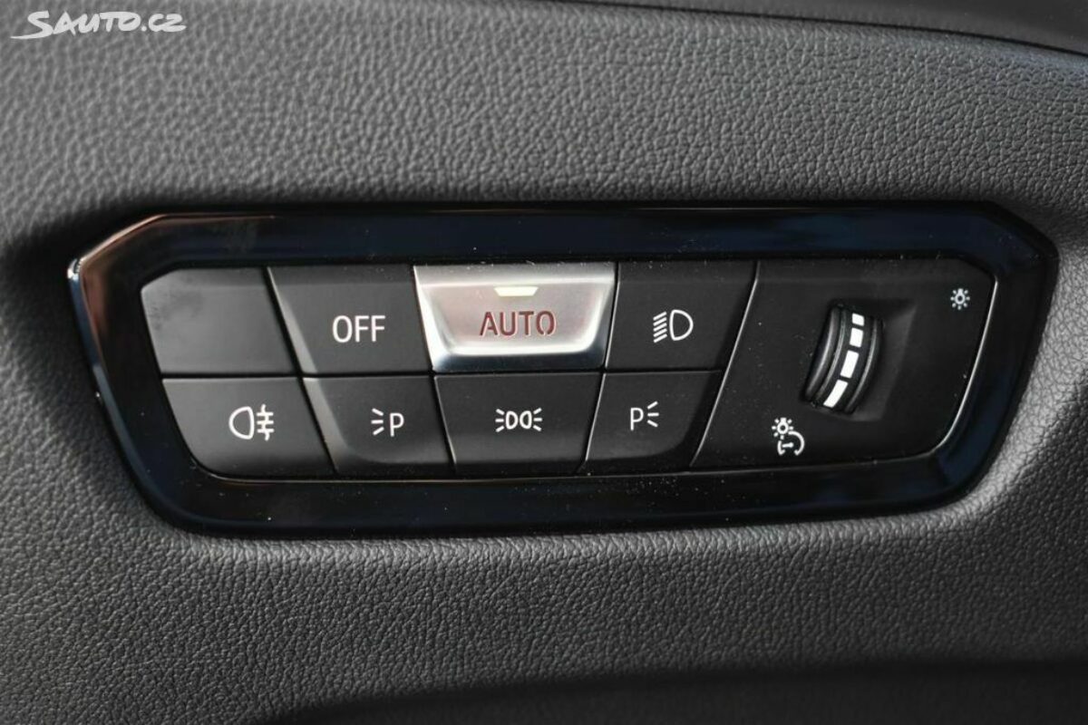 Fotografie vozu - klik pro zvětšení