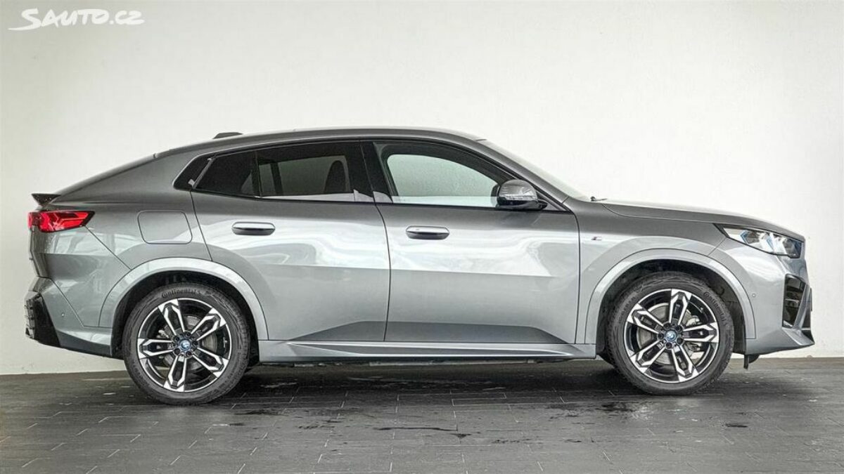 Fotografie vozu - klik pro zvětšení