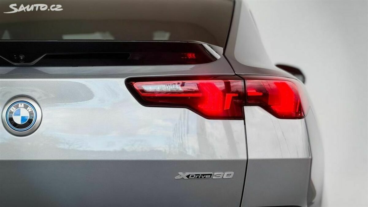 Fotografie vozu - klik pro zvětšení