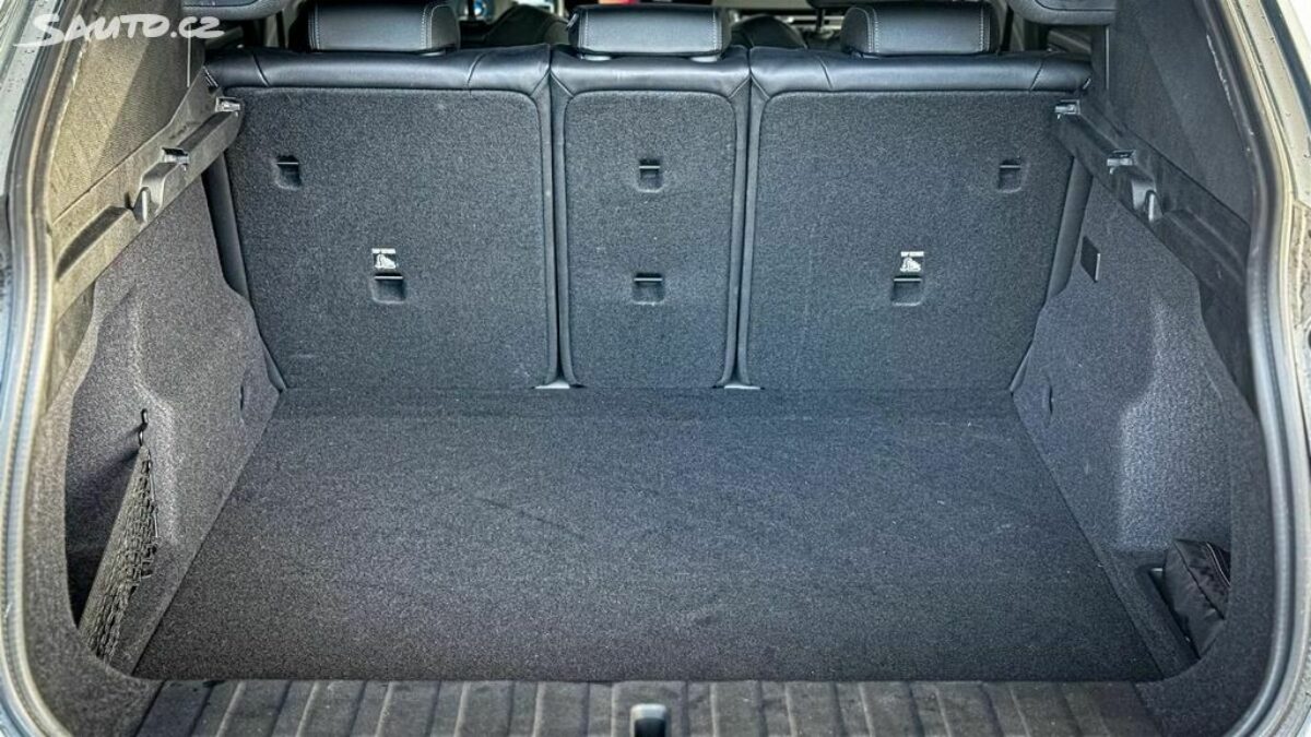 Fotografie vozu - klik pro zvětšení