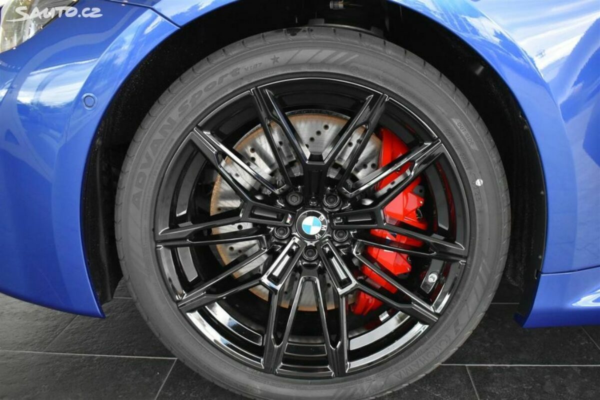 Fotografie vozu - klik pro zvětšení