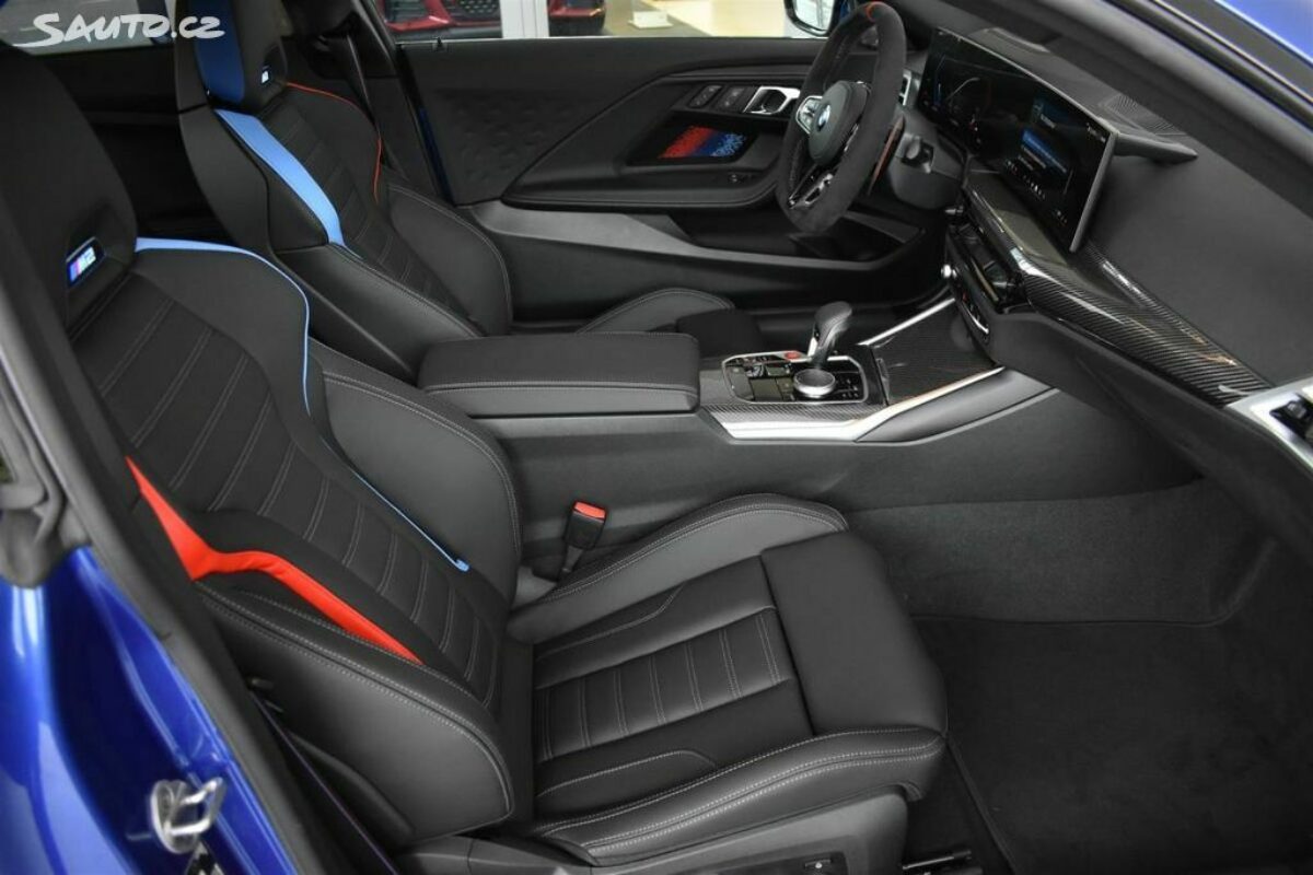 Fotografie vozu - klik pro zvětšení