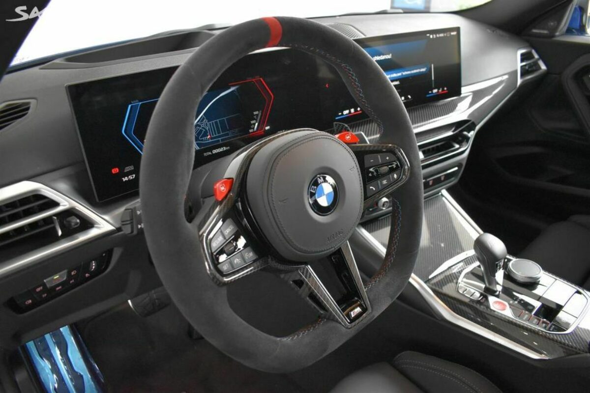 Fotografie vozu - klik pro zvětšení