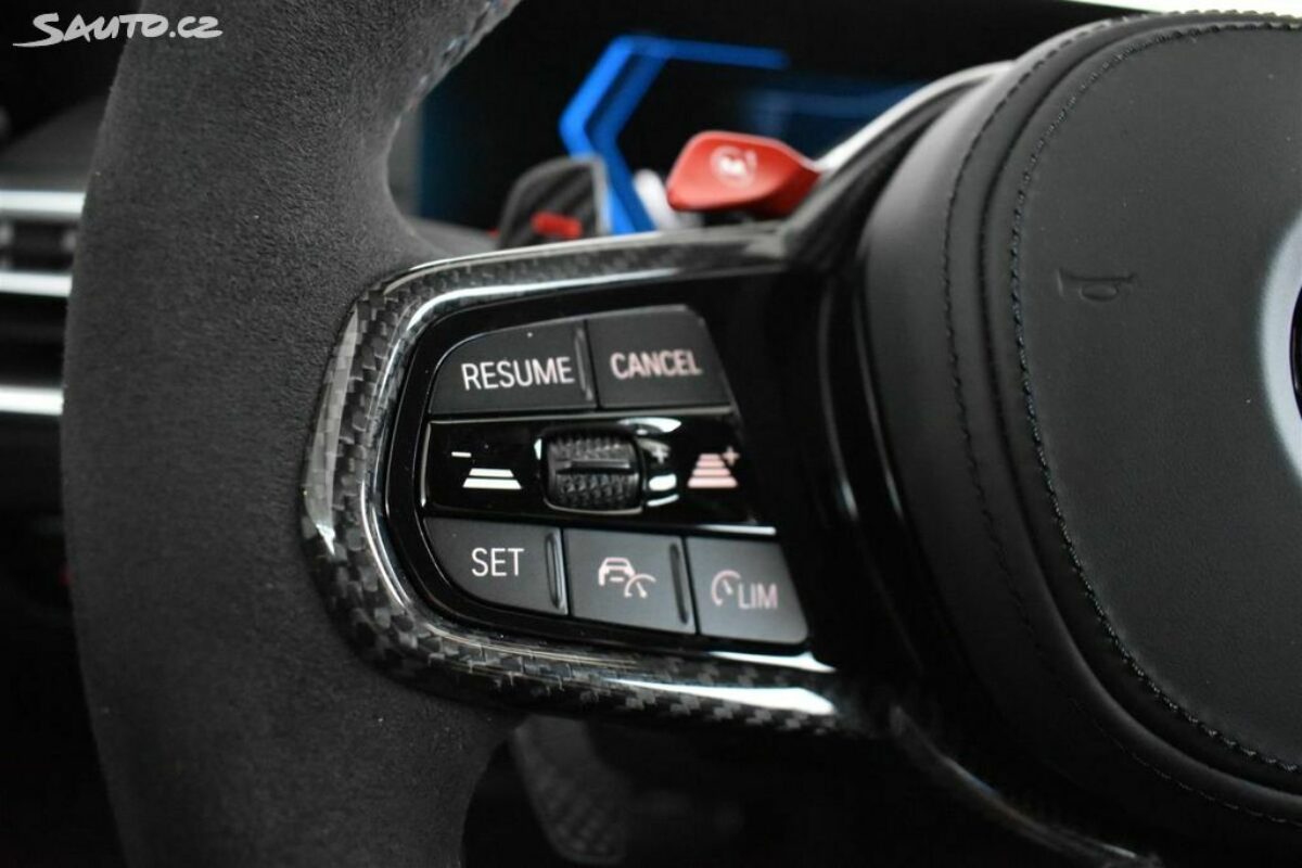 Fotografie vozu - klik pro zvětšení