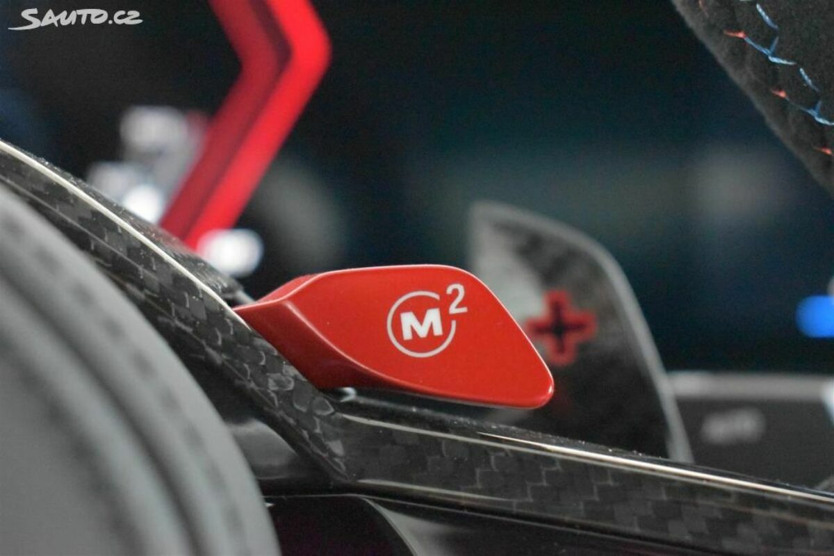 Fotografie vozu - klik pro zvětšení