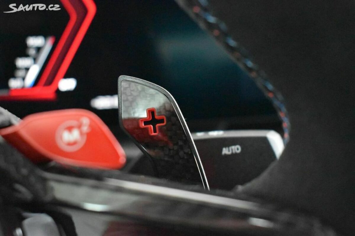 Fotografie vozu - klik pro zvětšení