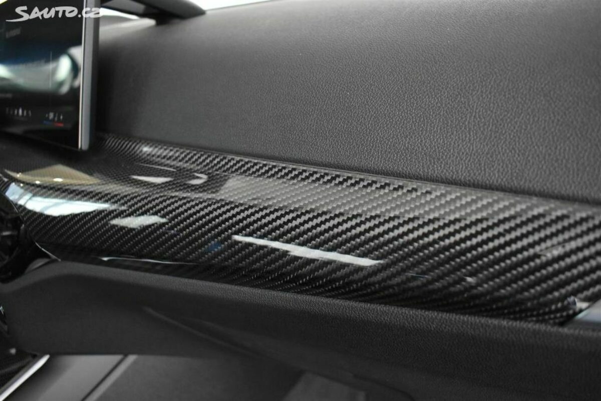 Fotografie vozu - klik pro zvětšení