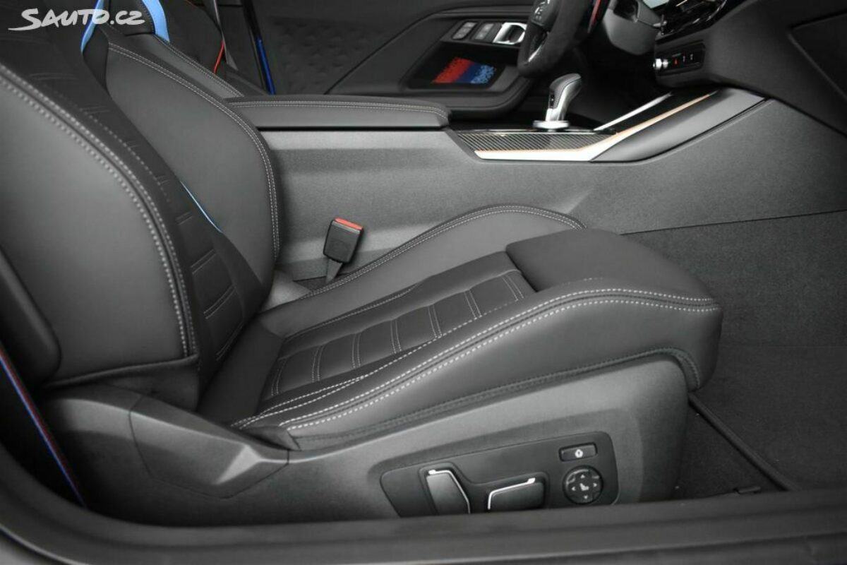 Fotografie vozu - klik pro zvětšení