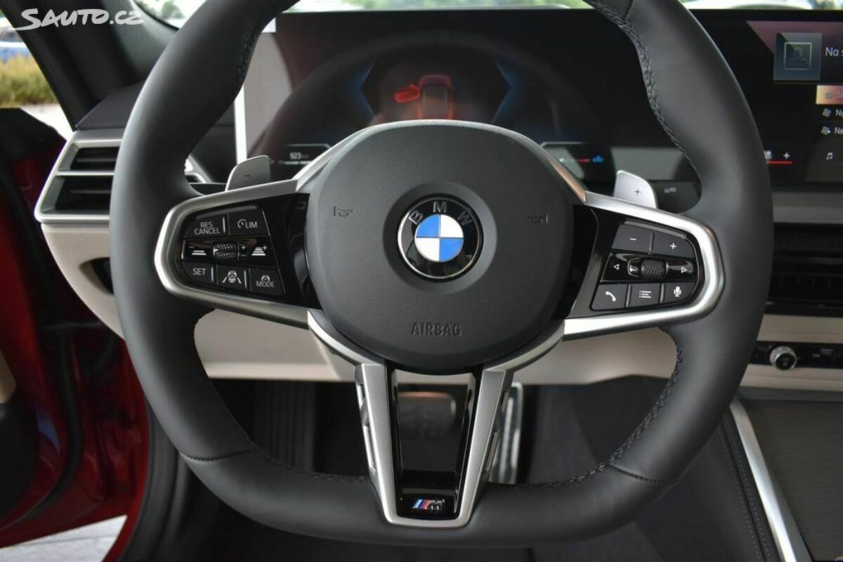 Fotografie vozu - klik pro zvětšení