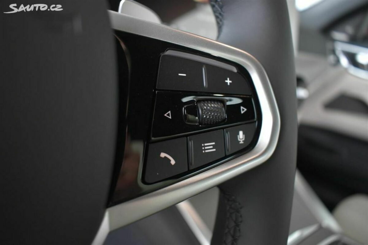 Fotografie vozu - klik pro zvětšení