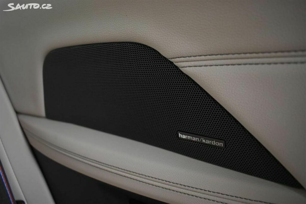 Fotografie vozu - klik pro zvětšení