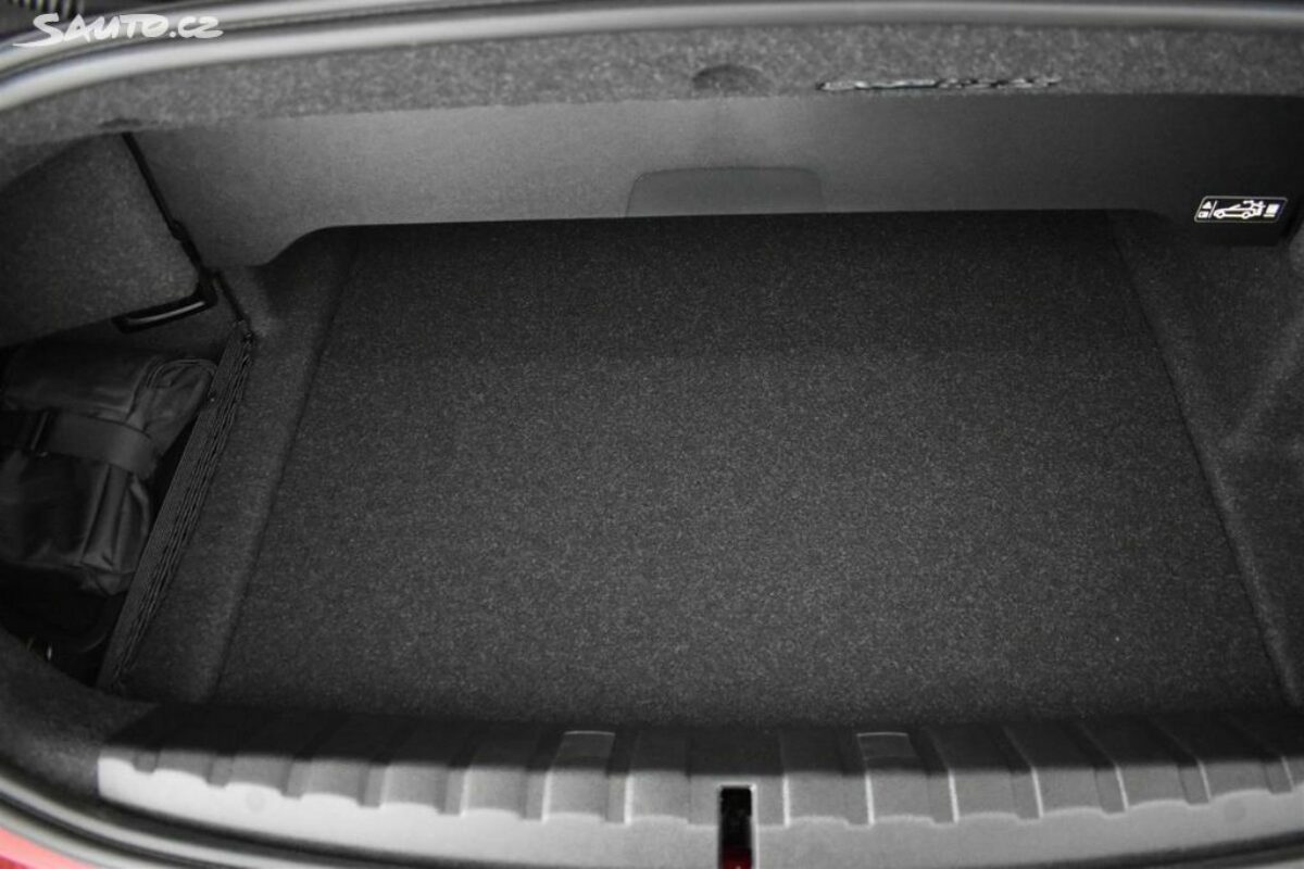 Fotografie vozu - klik pro zvětšení