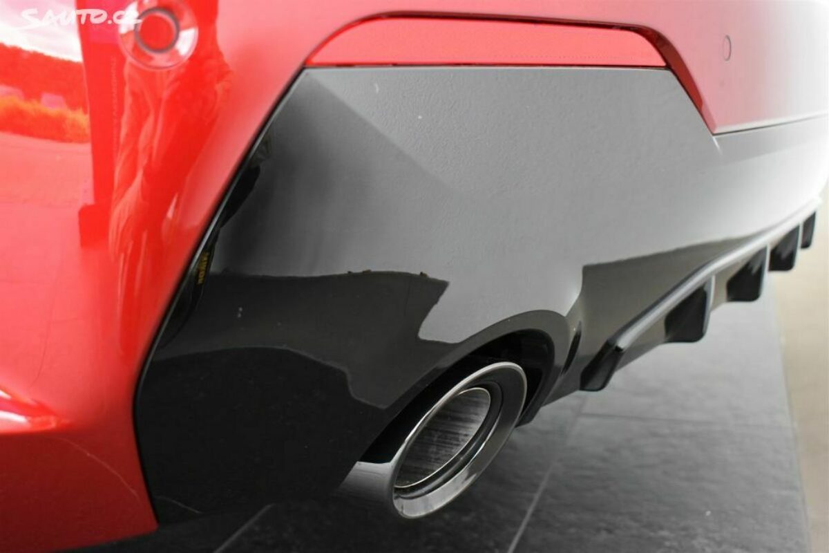 Fotografie vozu - klik pro zvětšení