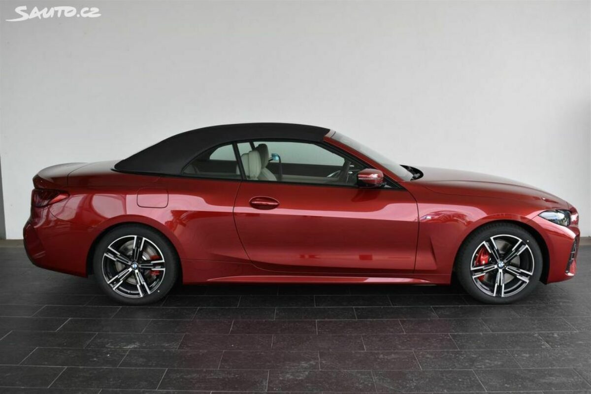 Fotografie vozu - klik pro zvětšení