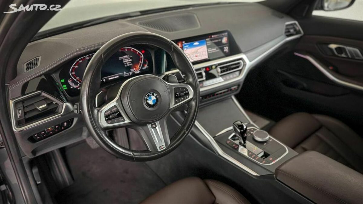 Fotografie vozu - klik pro zvětšení