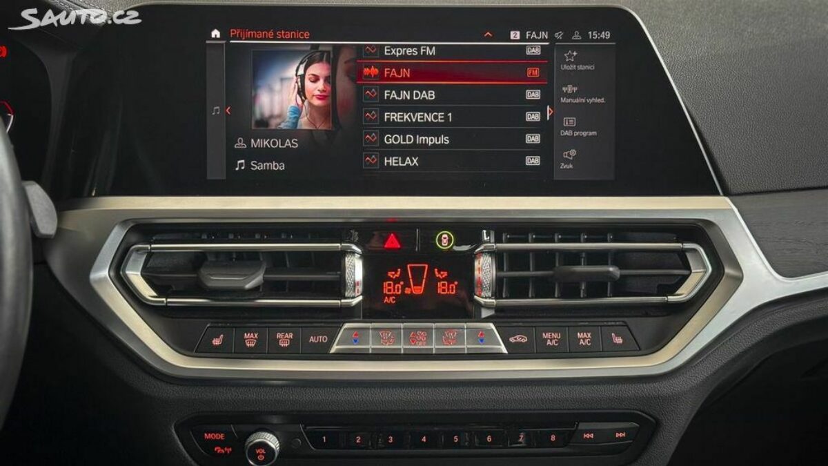 Fotografie vozu - klik pro zvětšení