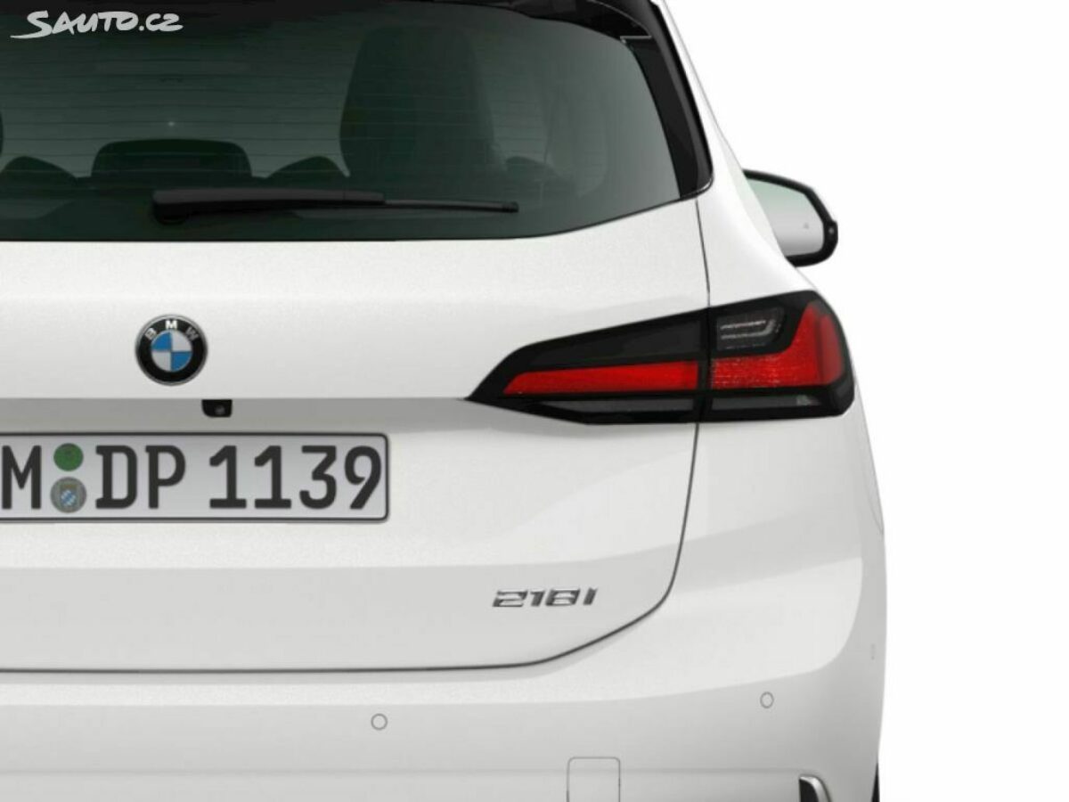 Fotografie vozu - klik pro zvětšení