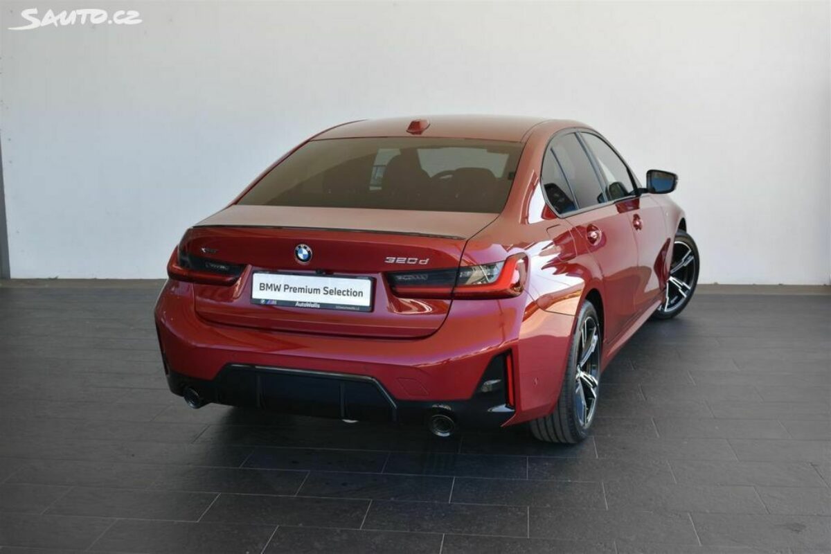 Fotografie vozu - klik pro zvětšení