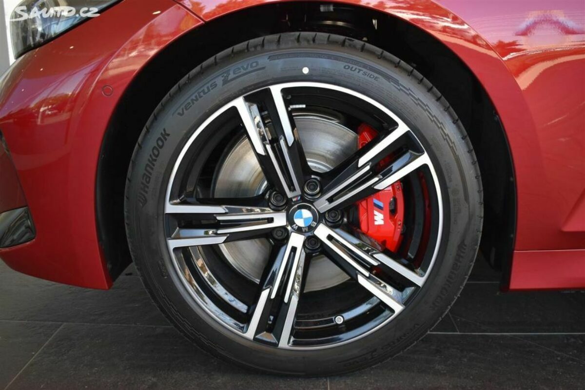 Fotografie vozu - klik pro zvětšení