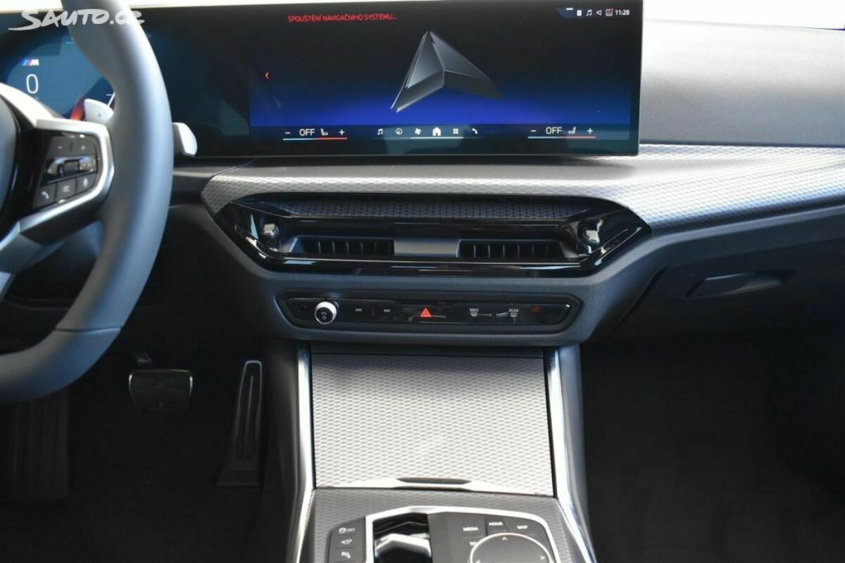 Fotografie vozu - klik pro zvětšení