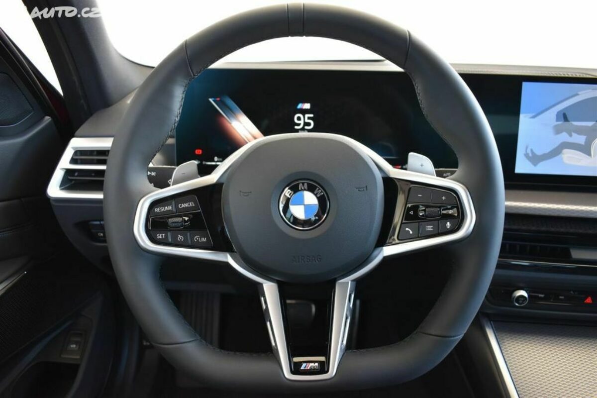 Fotografie vozu - klik pro zvětšení