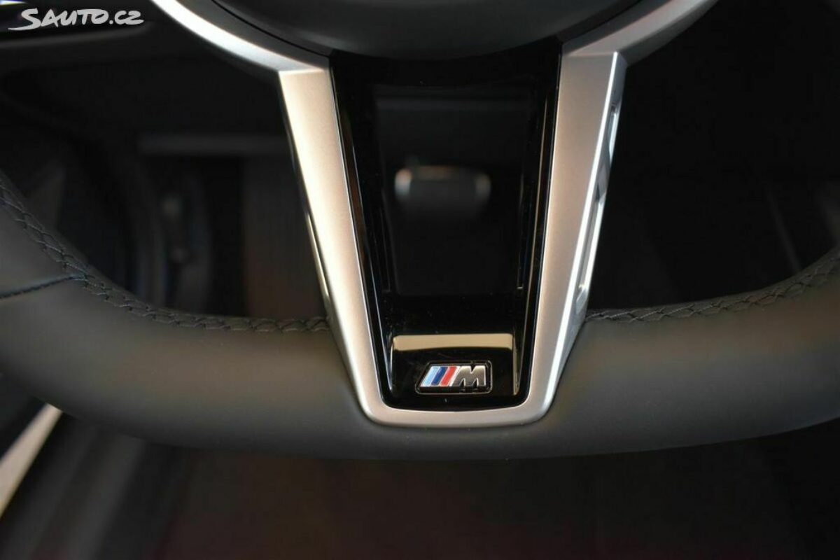 Fotografie vozu - klik pro zvětšení