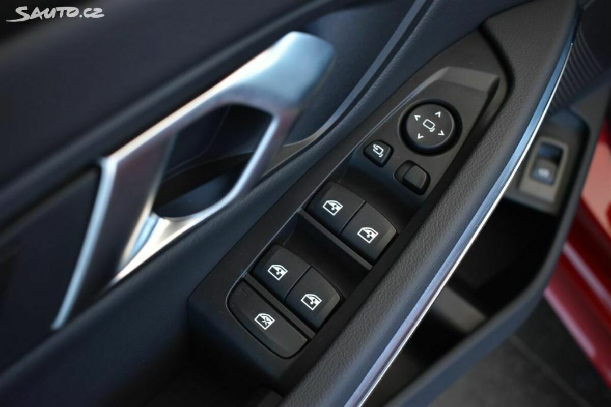 Fotografie vozu - klik pro zvětšení