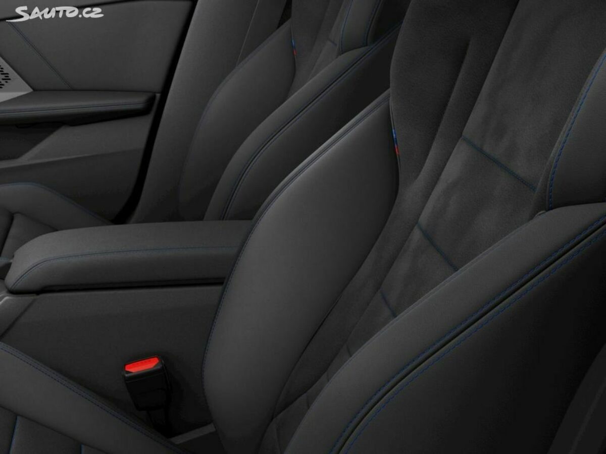 Fotografie vozu - klik pro zvětšení