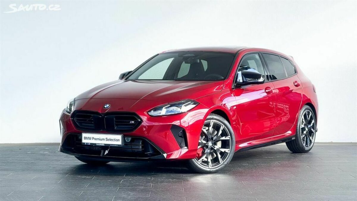 Fotografie vozu - klik pro zvětšení