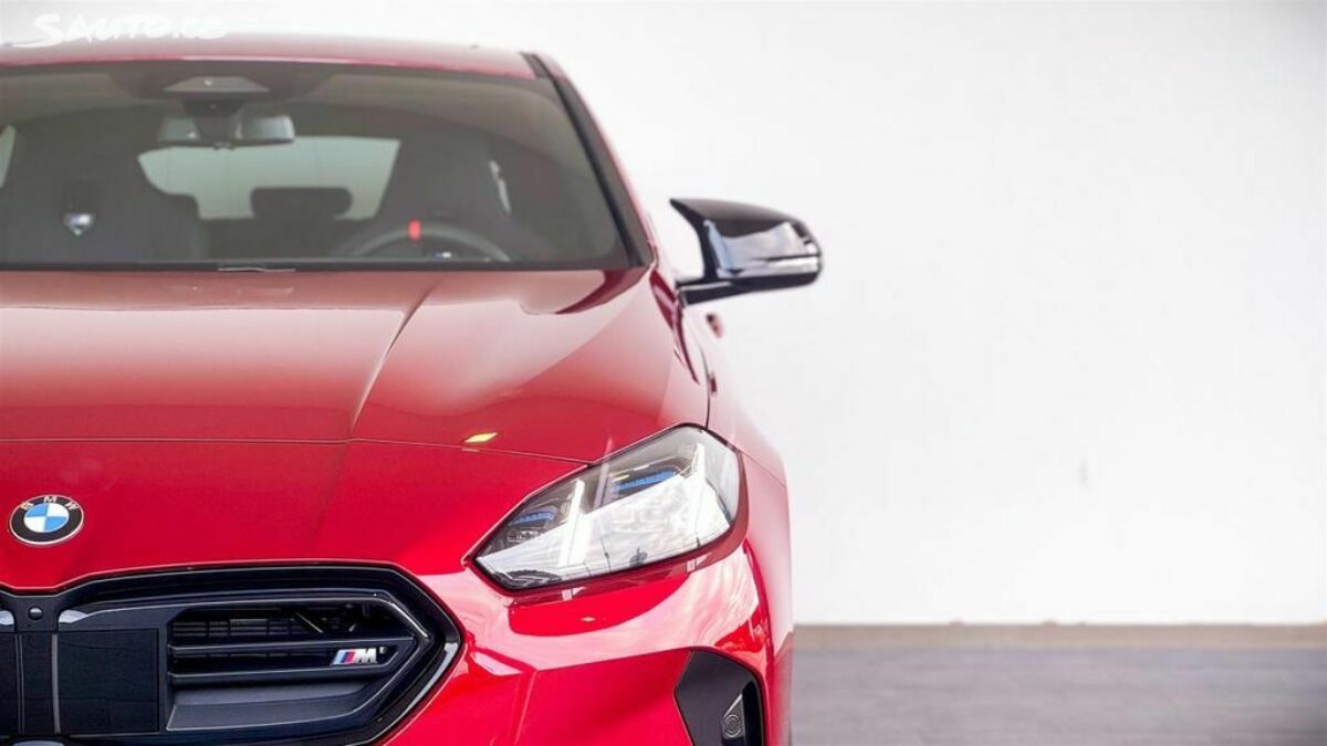 Fotografie vozu - klik pro zvětšení