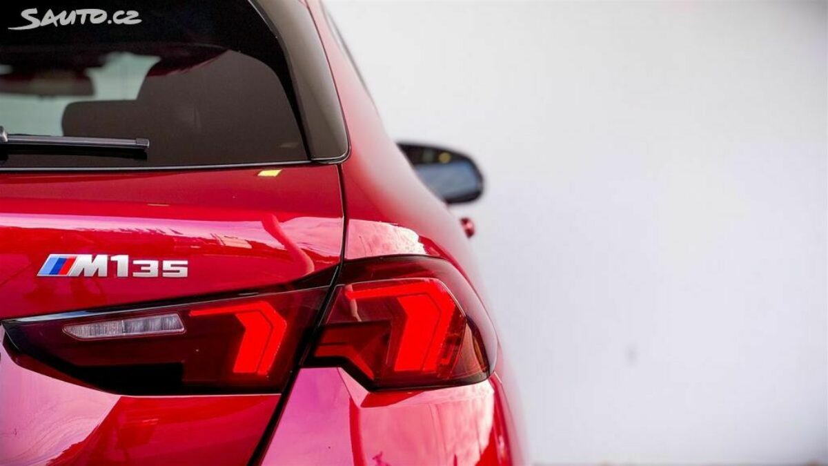 Fotografie vozu - klik pro zvětšení